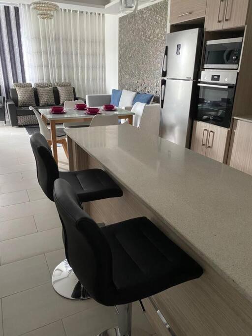 Stylish & Luxury 2-Bed Parkside Apart With Pool Vacoas-Phoenix Zewnętrze zdjęcie